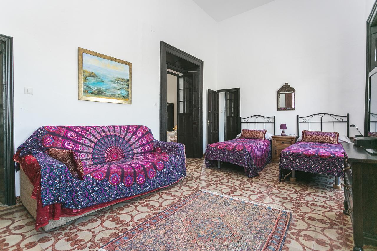 طريفة La Duquesa Guest House المظهر الخارجي الصورة